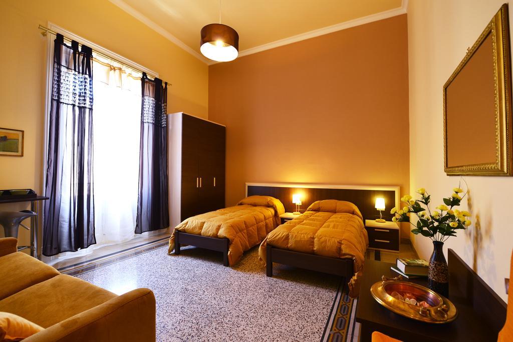 Bed and Breakfast *1*7*4* Via Roma Palermo Pokoj fotografie