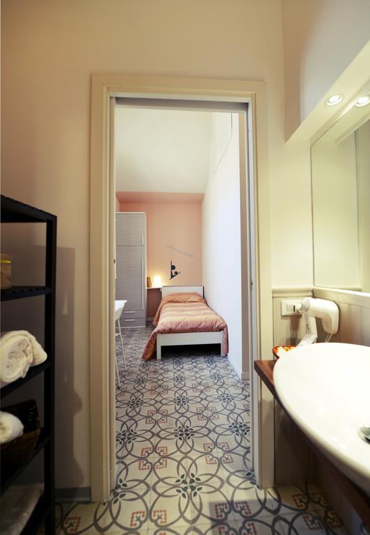 Bed and Breakfast *1*7*4* Via Roma Palermo Pokoj fotografie