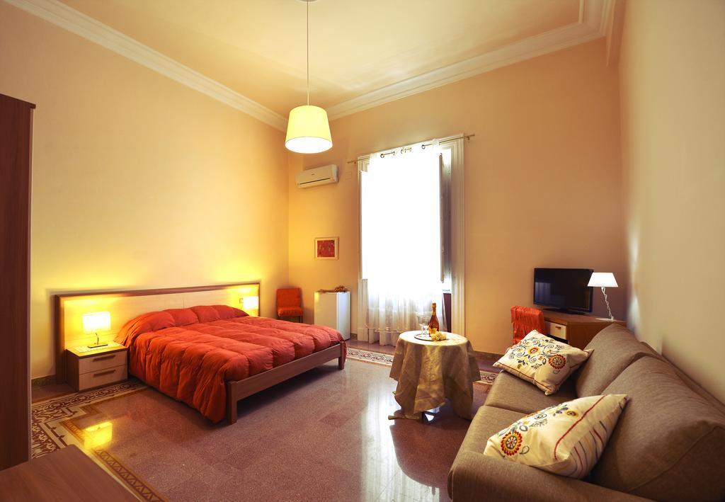 Bed and Breakfast *1*7*4* Via Roma Palermo Pokoj fotografie